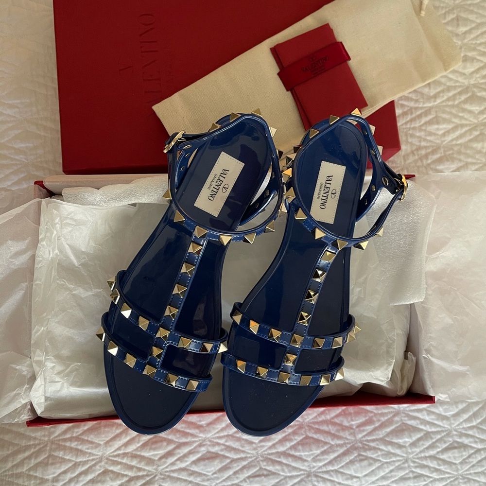 Valentino Garavani  rockstud sandals